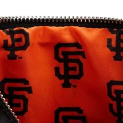 LOUNGEFLY MLB SF Giants Stadium Crossbody Bag With Pouch 21 LOUNGEFLY MLB SF Giants Stadium Crossbody Bag With Pouch -Loungefly MLBTB0022 10