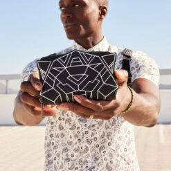 LOUNGEFLY Black Panther: Wakanda Forever Zip Around Wallet -Loungefly MVWA0186 2