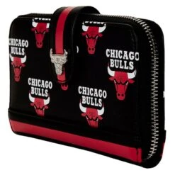 LOUNGEFLY NBA Chicago Bulls Logo Zip Around Wallet 9 LOUNGEFLY NBA Chicago Bulls Logo Zip Around Wallet -Loungefly NBAWA0002 3