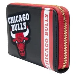 LOUNGEFLY NBA Chicago Bulls Patch Icons Zip Around Wallet -Loungefly NBAWA0015 LFNBACHICAGOBULLSPATCHICONZIPAROUNDWALLET0518SIDE