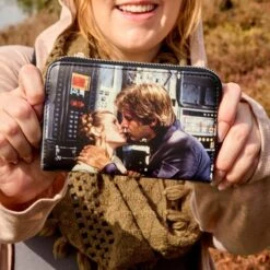 LOUNGEFLY Star Wars: The Empire Strikes Back Final Frames Zip Around Wallet -Loungefly STWA0231 2
